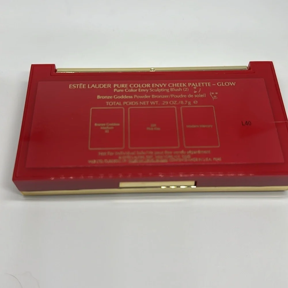 Estée Lauder Glow Blush Palette- Gold Bow Case - Picture 3 of 3